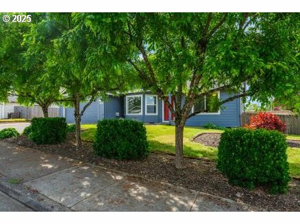 Property Photo:  815 NW 24th St  WA 98604 