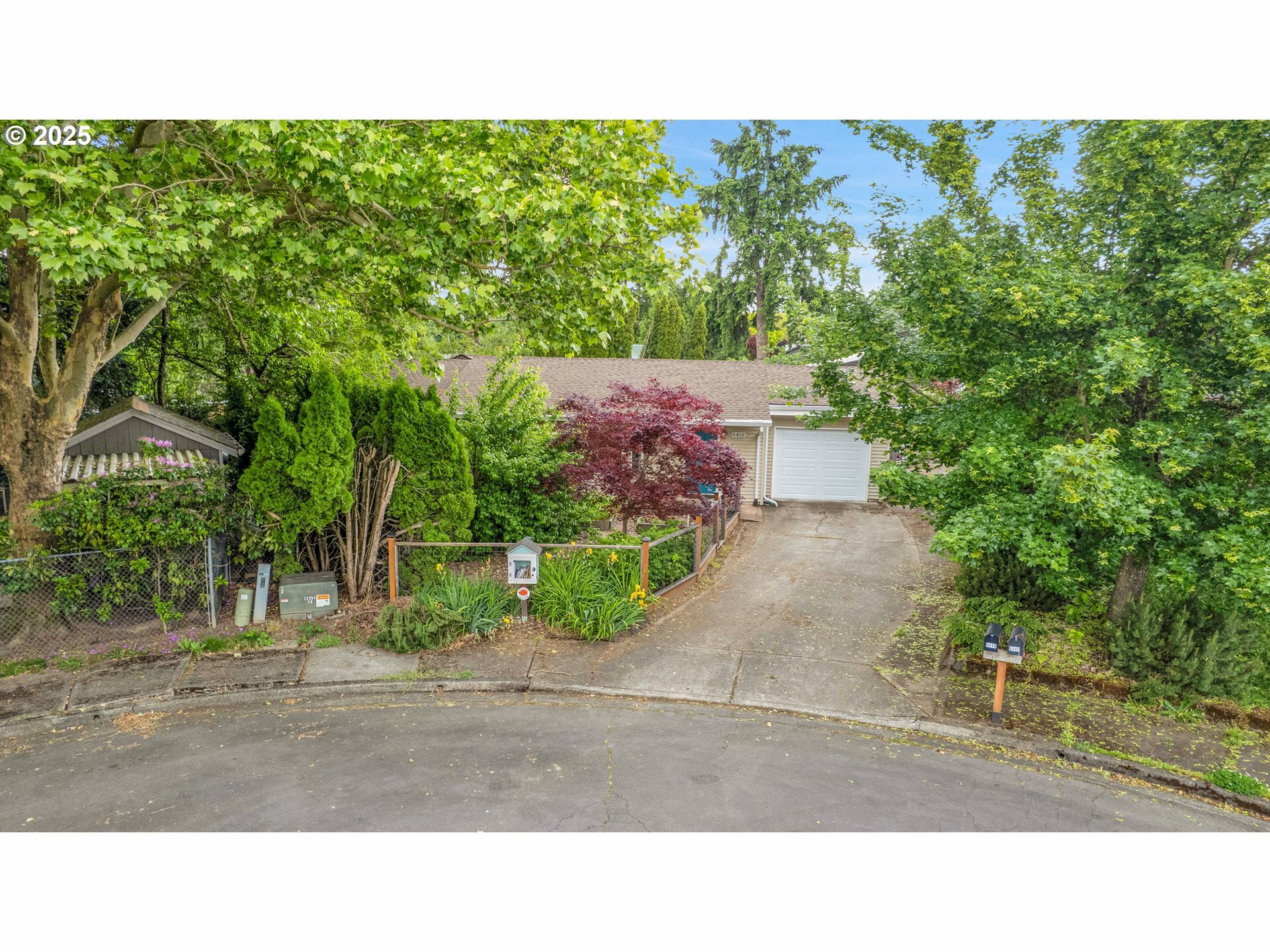 Property Photo: 6410 SW 204th Pl OR 97078