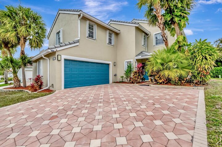 Property Photo: 22360 Overture Circle FL 33428