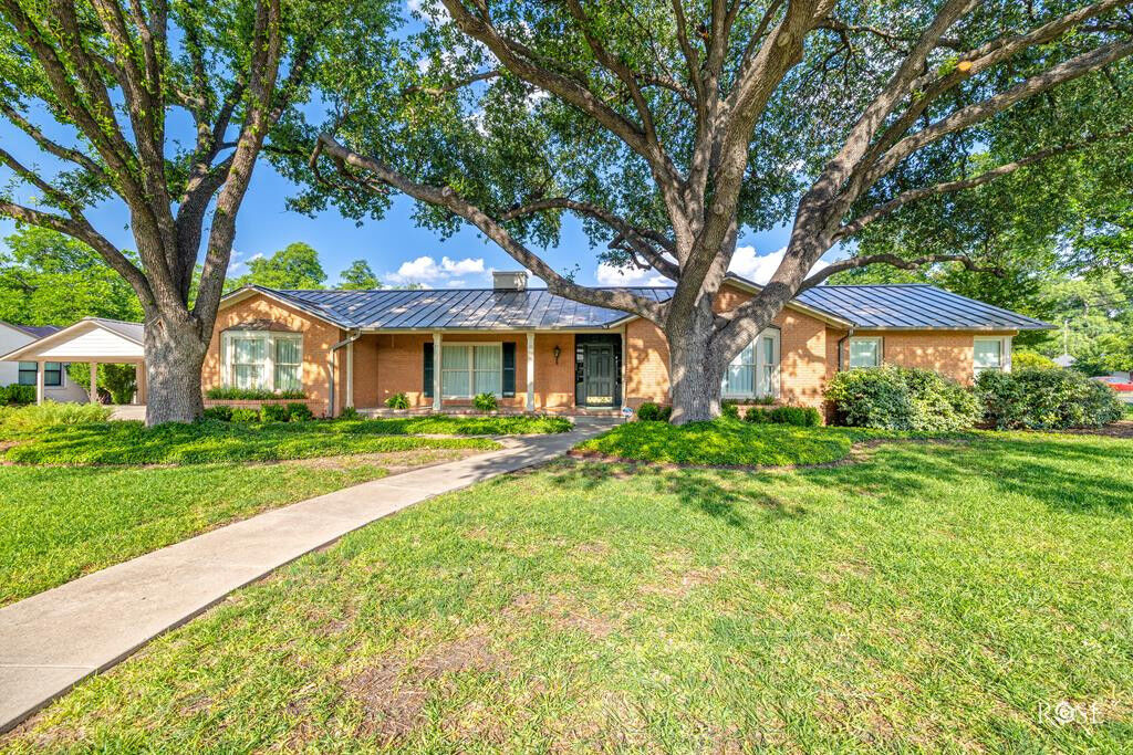 Property Photo:  1322 S Monroe Street  TX 76901 