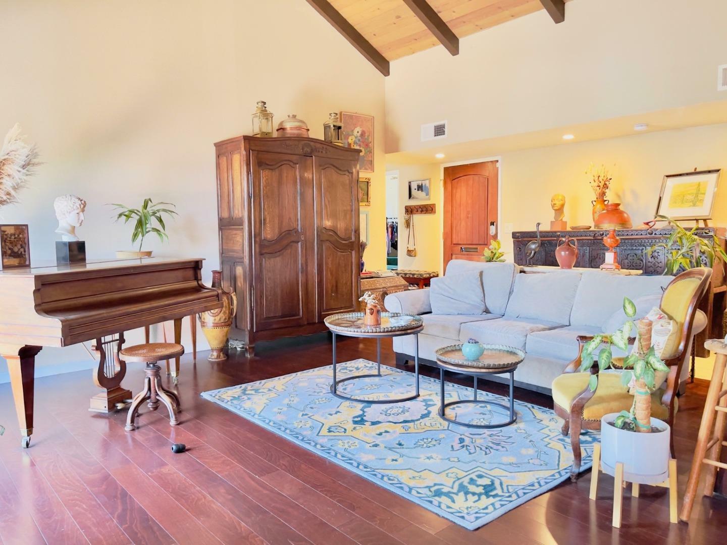 Property Photo:  1561 Valdez Circle  CA 93906 
