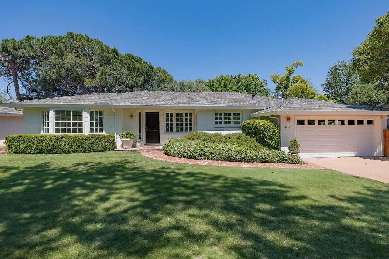 Property Photo: 1435 Highland View Court CA 94024