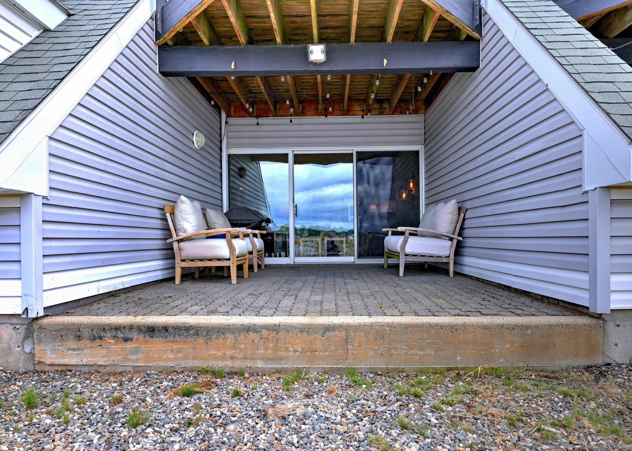 Property Photo: 714 Popes Island Road 714 CT 06461