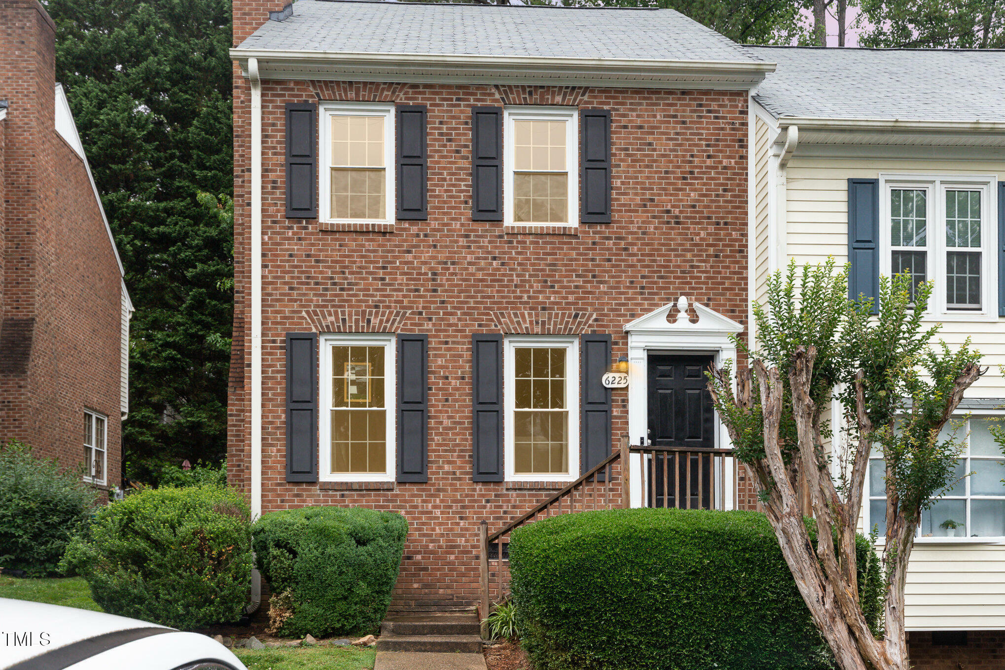 Property Photo:  6225 Waterside Lane  NC 27613 