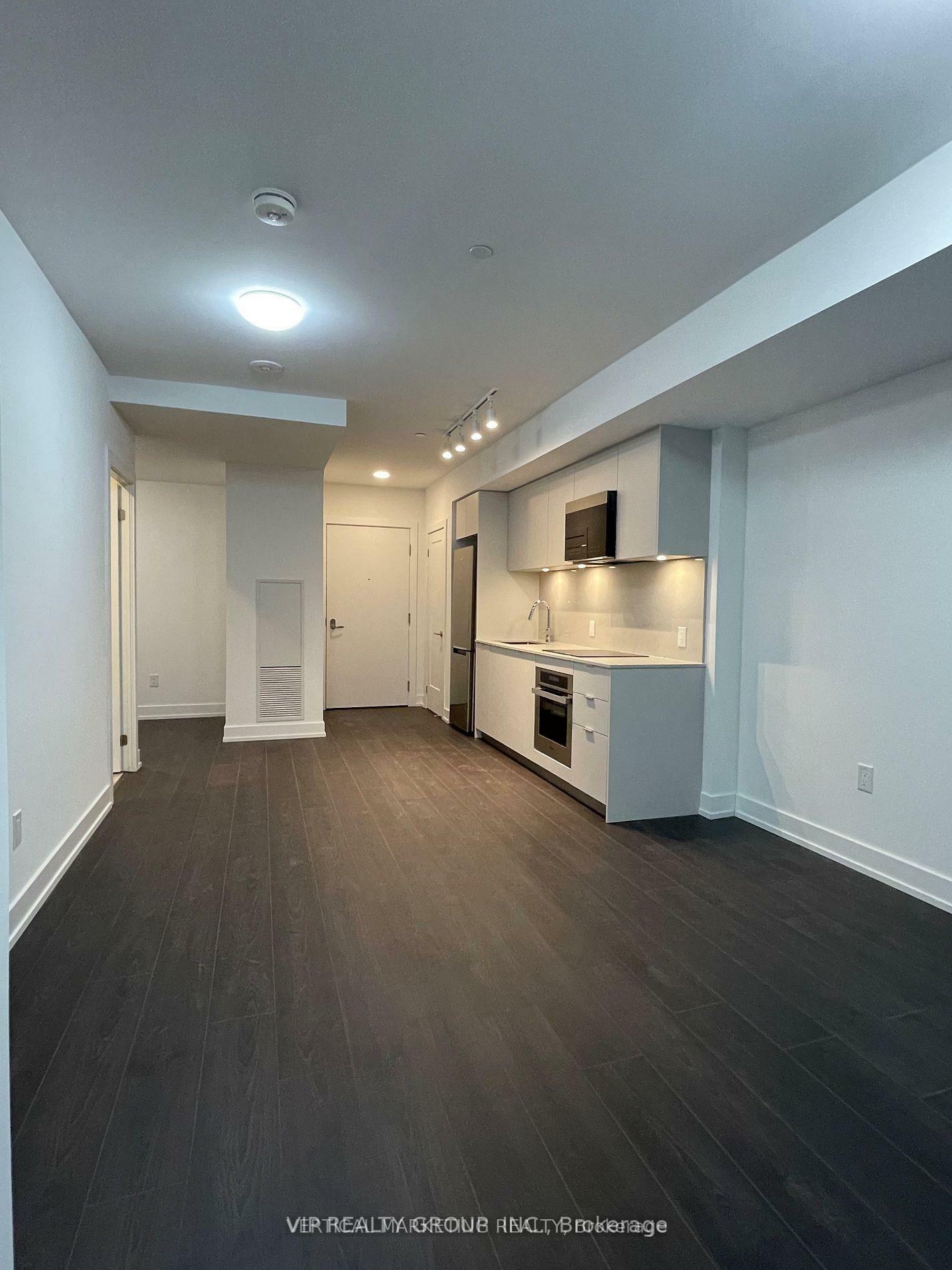 Property Photo:  9 Clegg Road 1116  ON L6G 0H3 