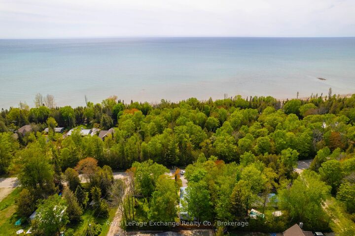 Property Photo: 112 Huron Road ON N0G 2R0