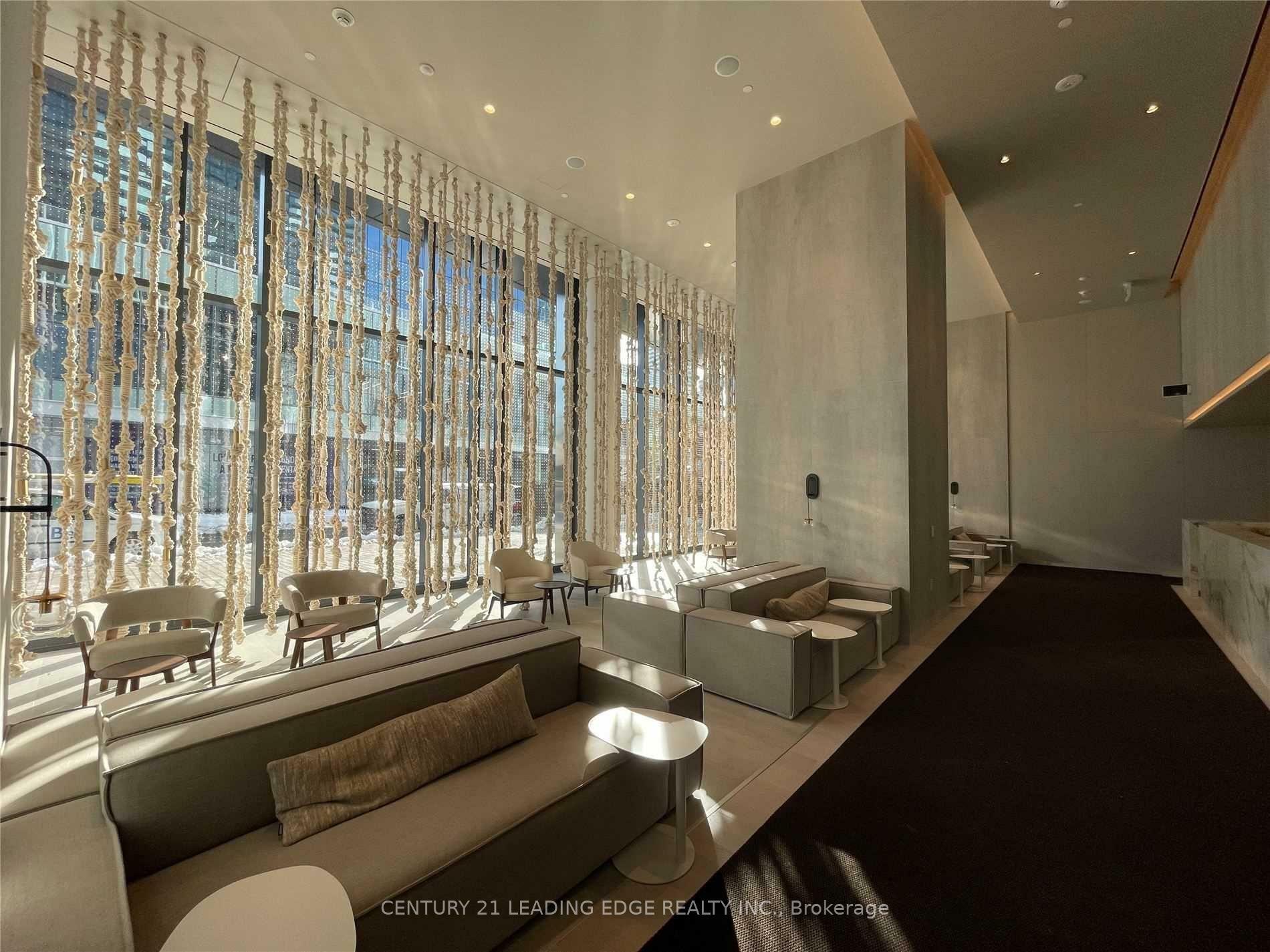 Property Photo: 138 Downes Street 905 ON M5E 0E4