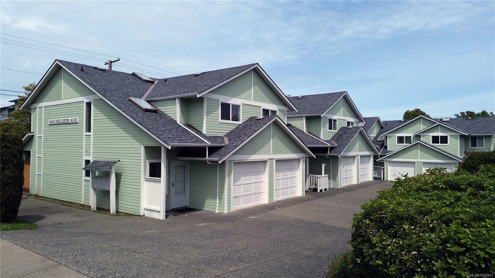 Property Photo: 1441 Hillside Ave 1 BC V8T 2B9