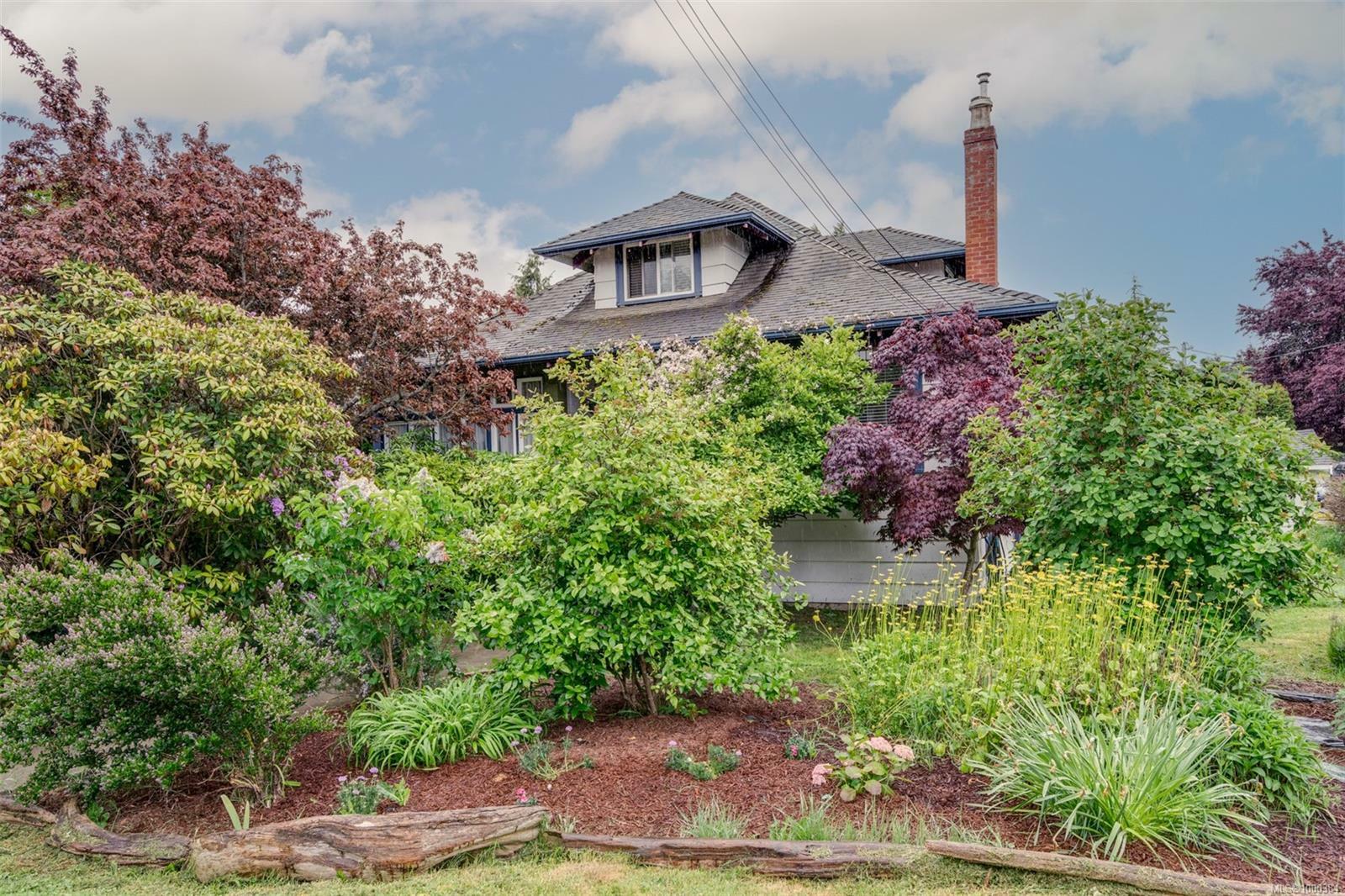 Photo de la propriété: 1241 Juno St BC V9A 5J9