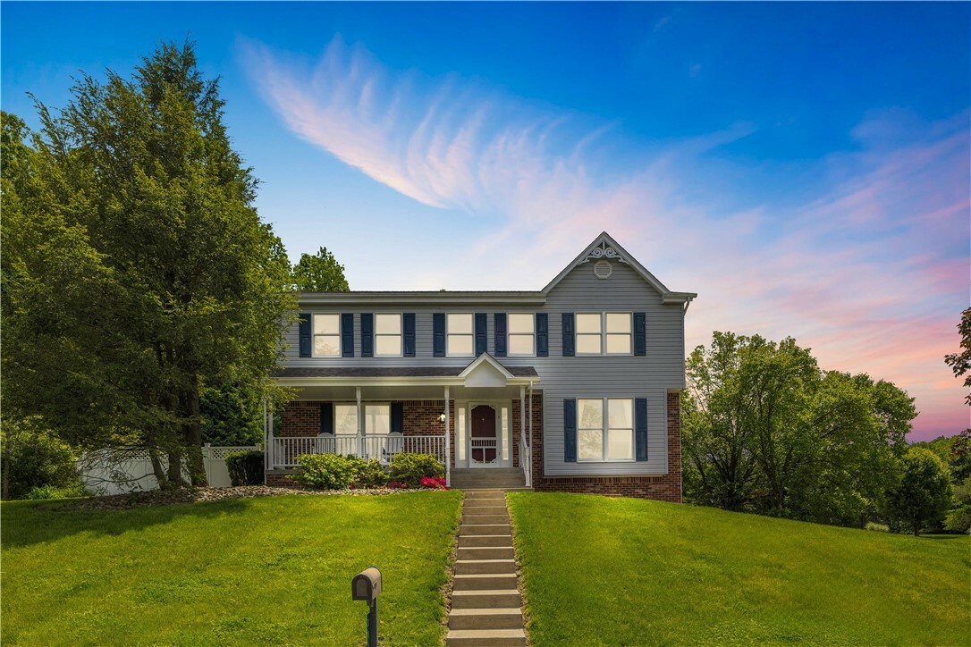 Property Photo: 301 Dogwood Dr PA 15626