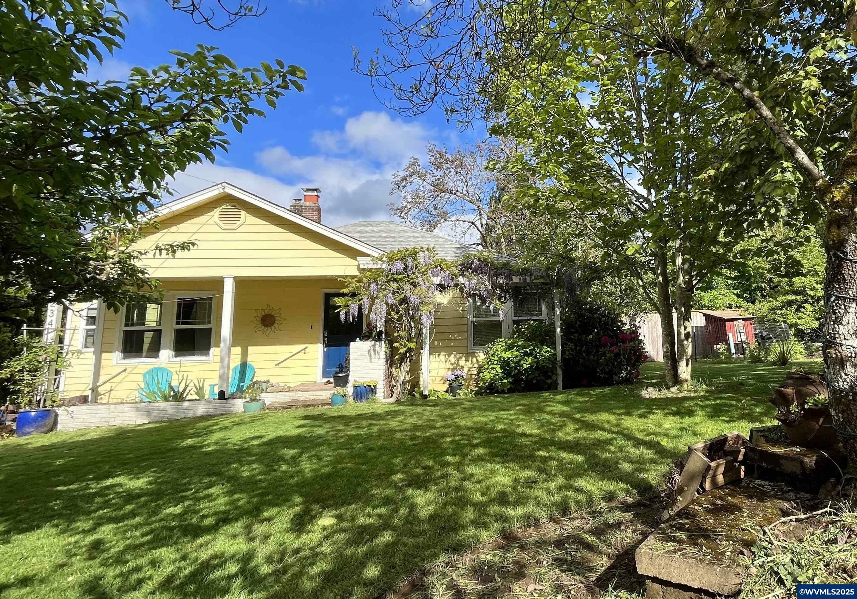 Property Photo: 3234 Pioneer Dr SE OR 97302