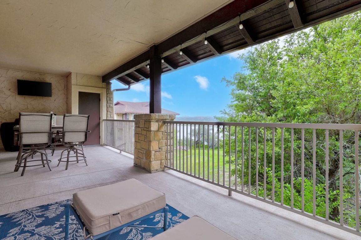 Property Photo: 6712 Lantern View Drive 303 TX 78645