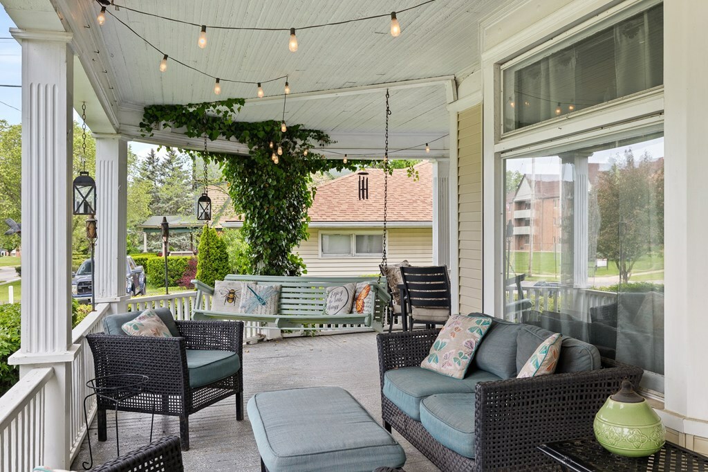 Property Photo: 819 Center Street OH 44805