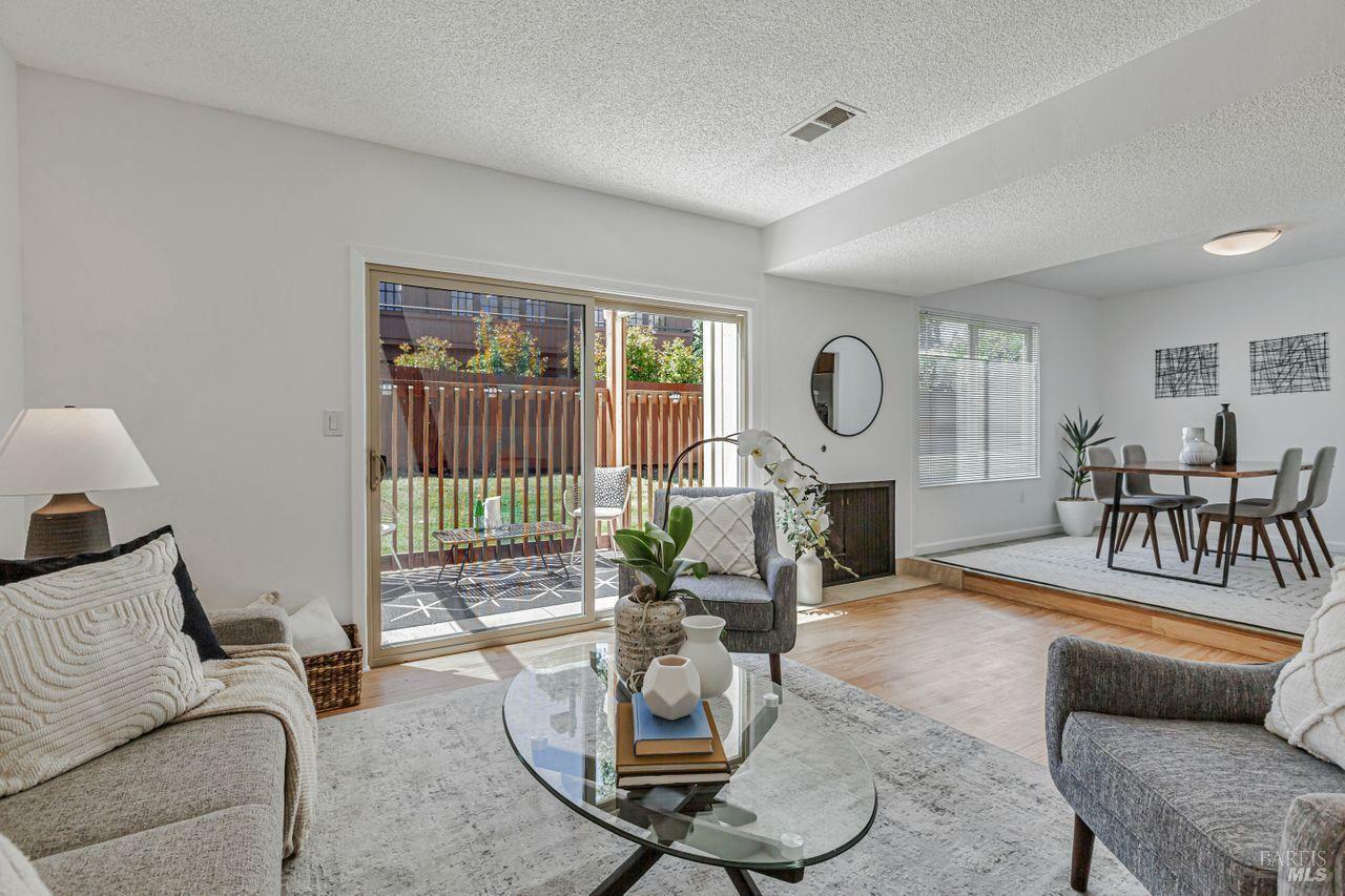 Property Photo: 7 Salvatore Drive CA 94949