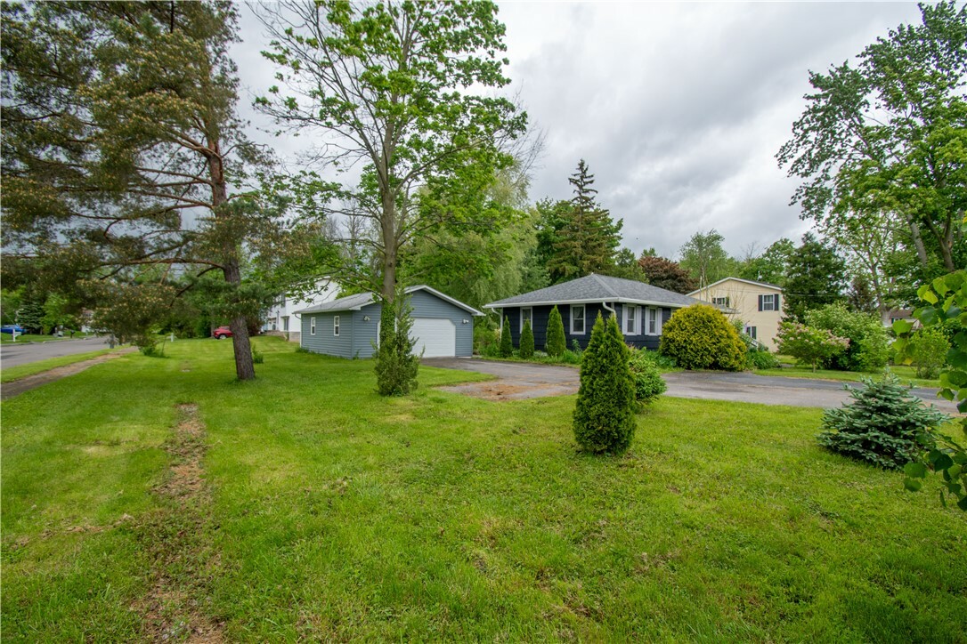 Property Photo: 302 W High Street NY 14456