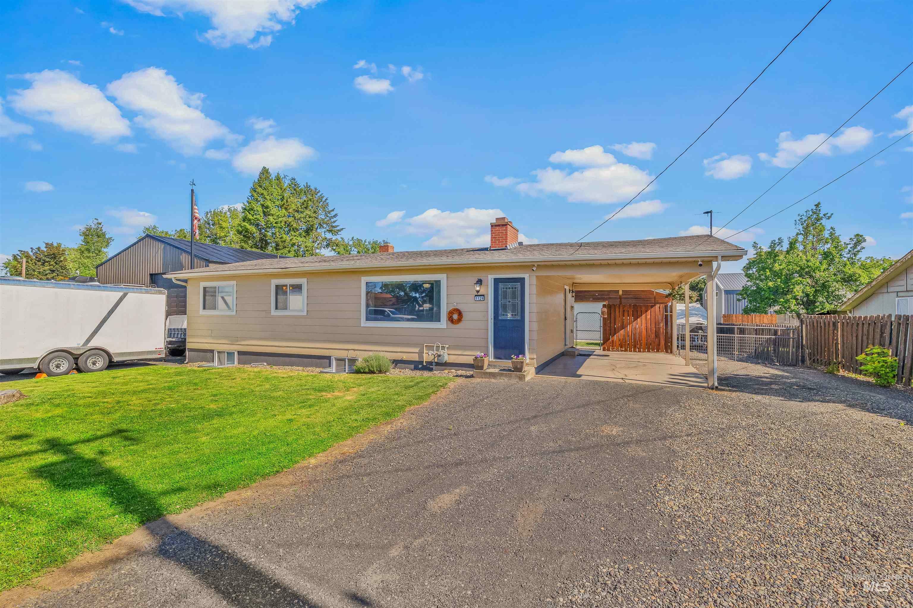 Property Photo: 1129 Cedar Dr ID 83501