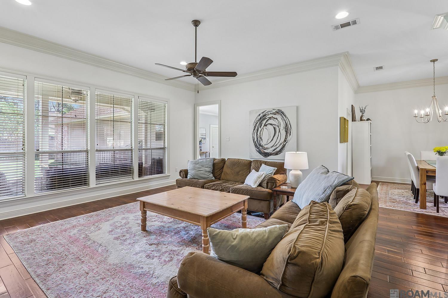 Property Photo: 19036 Epernay Ct LA 70817