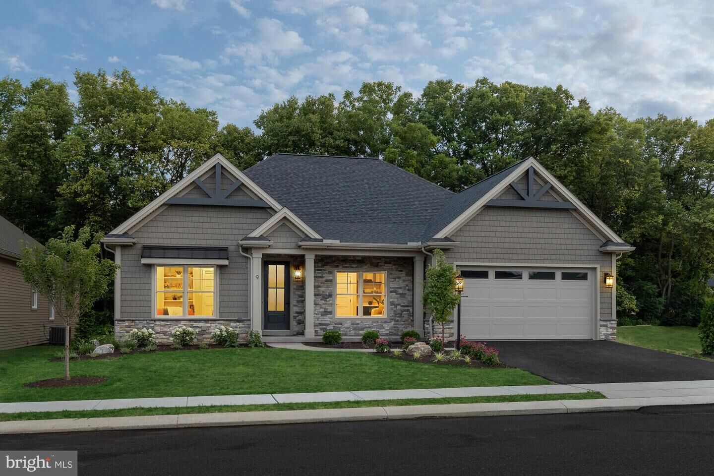 Property Photo:  9 Jackson Court  PA 17050 