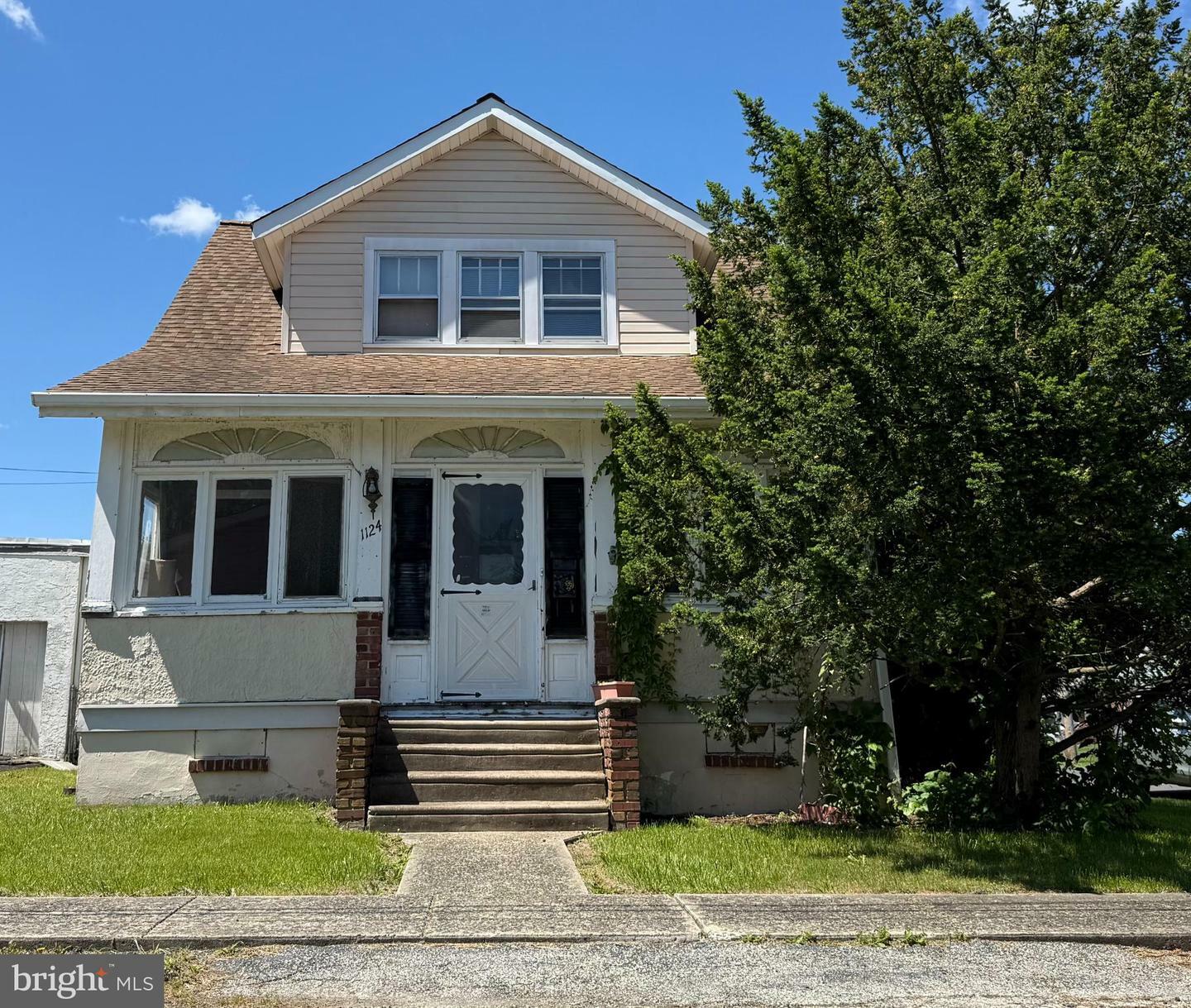 Property Photo: 1124 Beverly Avenue PA 19020
