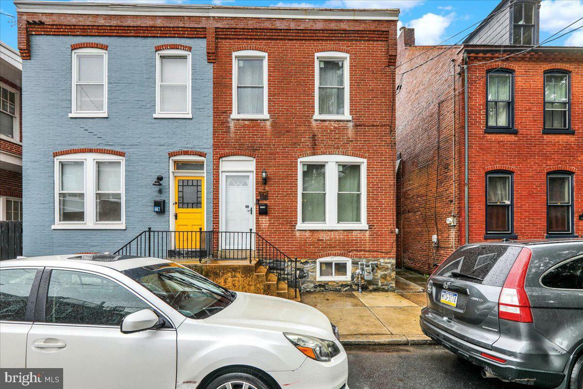 Property Photo: 10 Caroline Street PA 17603