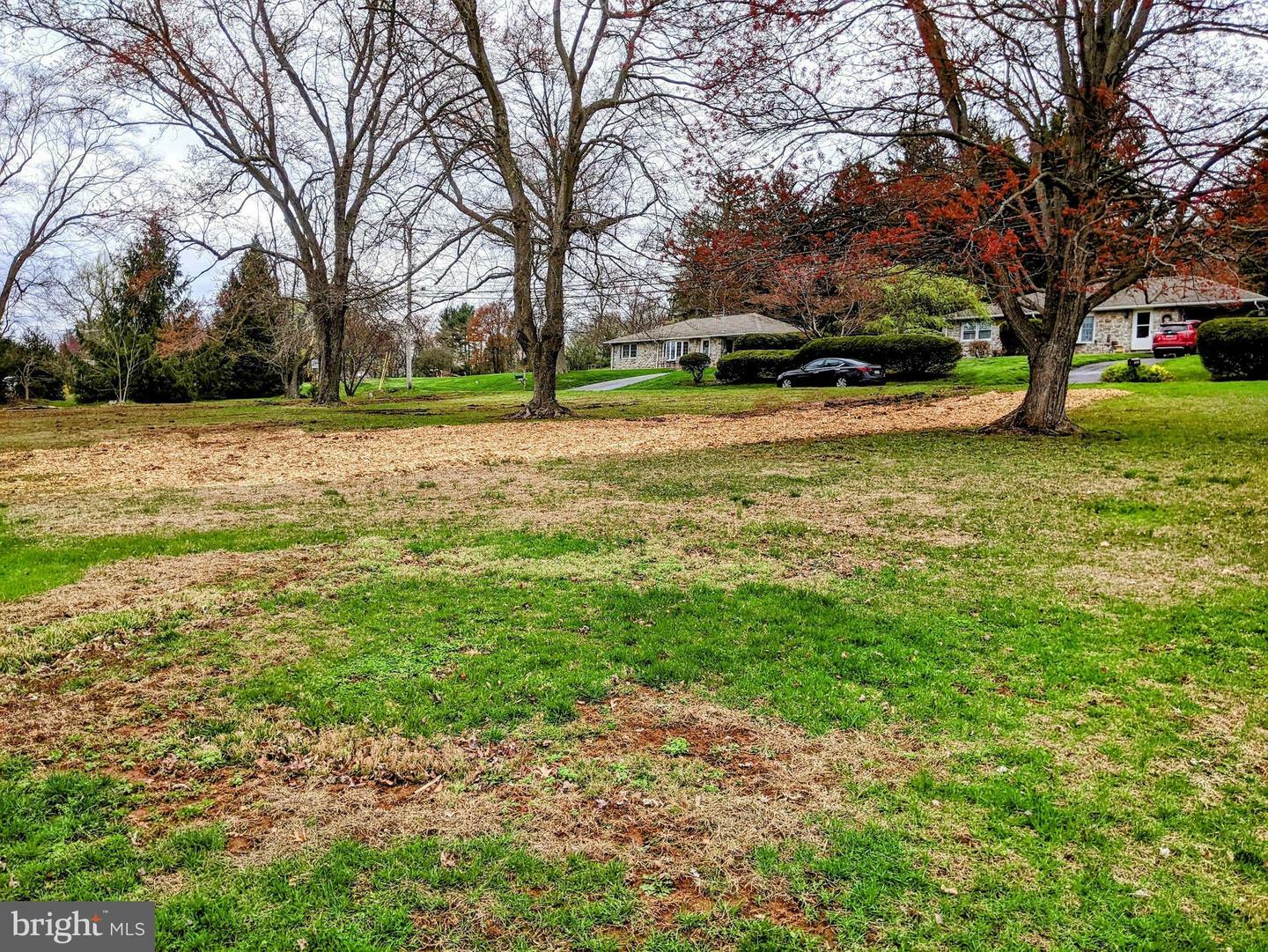 Property Photo: 1440 Valley View Rd PA 19465