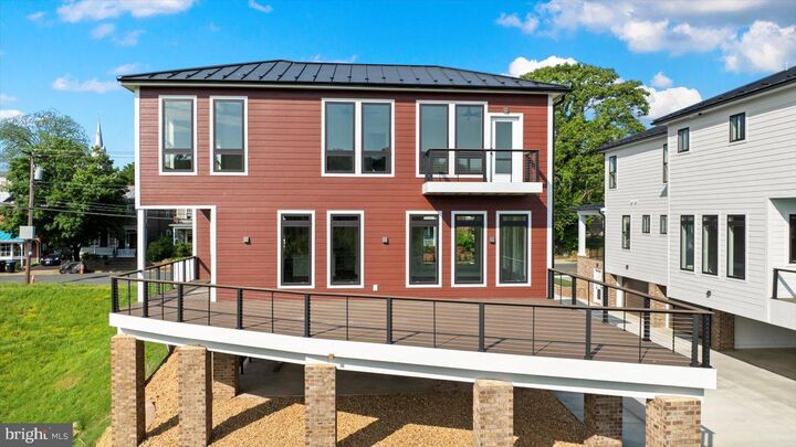 Property Photo:  1111 Sophia Street  VA 22401 