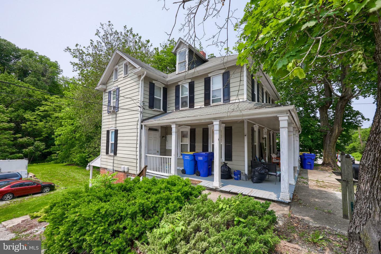 Property Photo: 1516 S George Street PA 17403