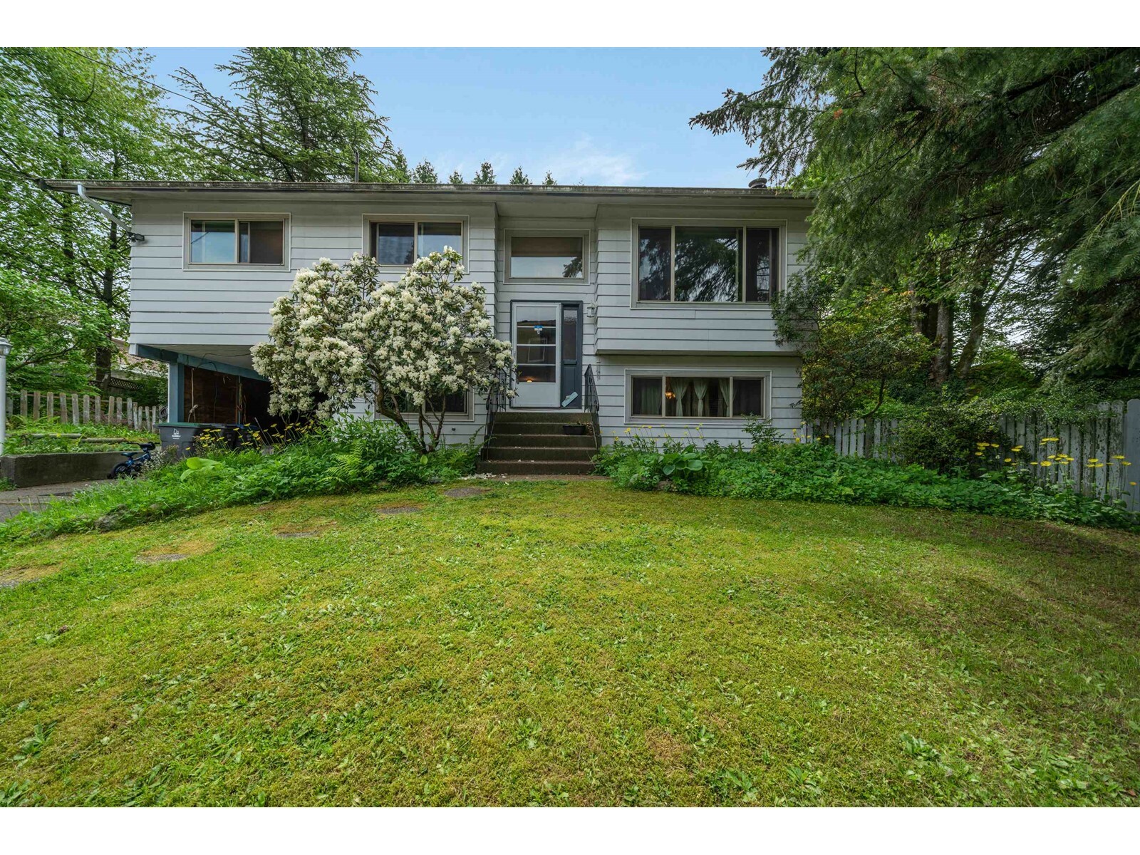 Property Photo: 7763 140 BC V3W 5K1