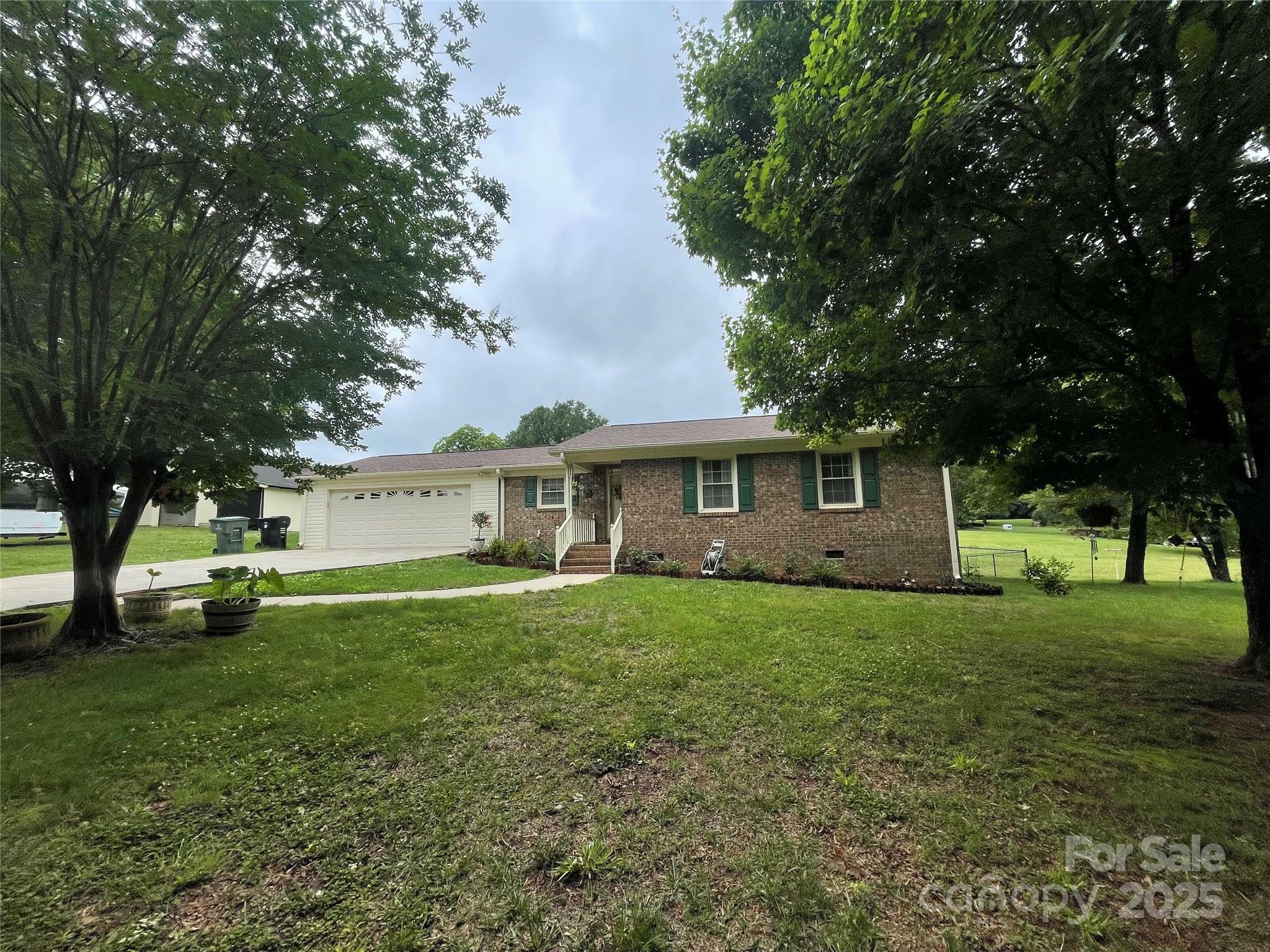 Property Photo: 311 Tiffany Street NW NC 28027