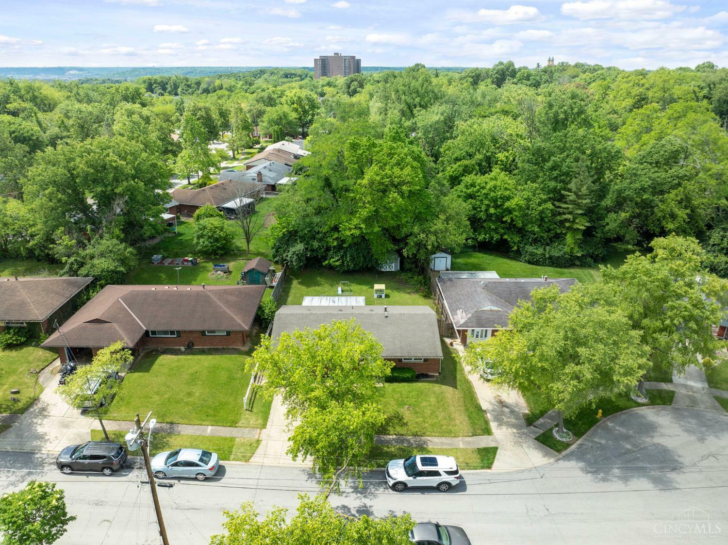 Property Photo: 5615 Leafwood Drive OH 45224