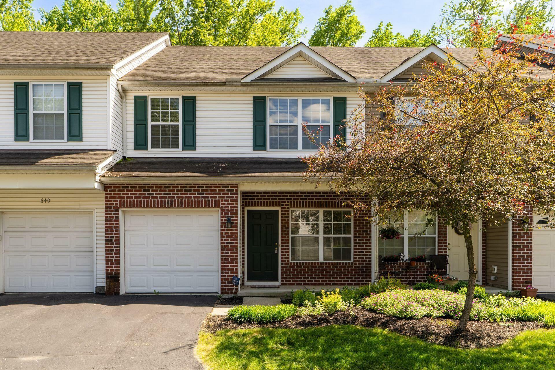 Property Photo: 642 Grove Circle OH 43230