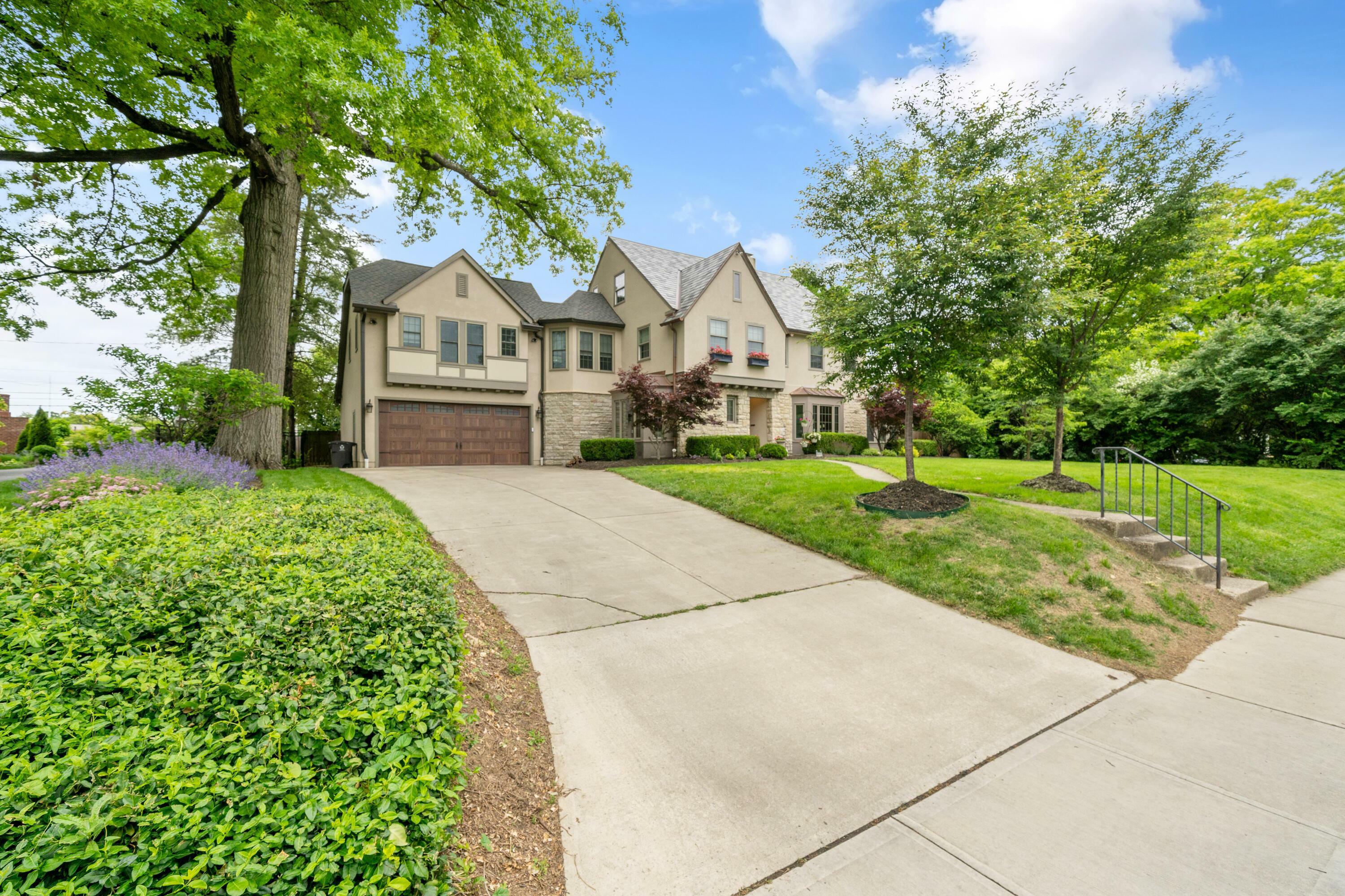 Property Photo: 2656 Fair Avenue OH 43209