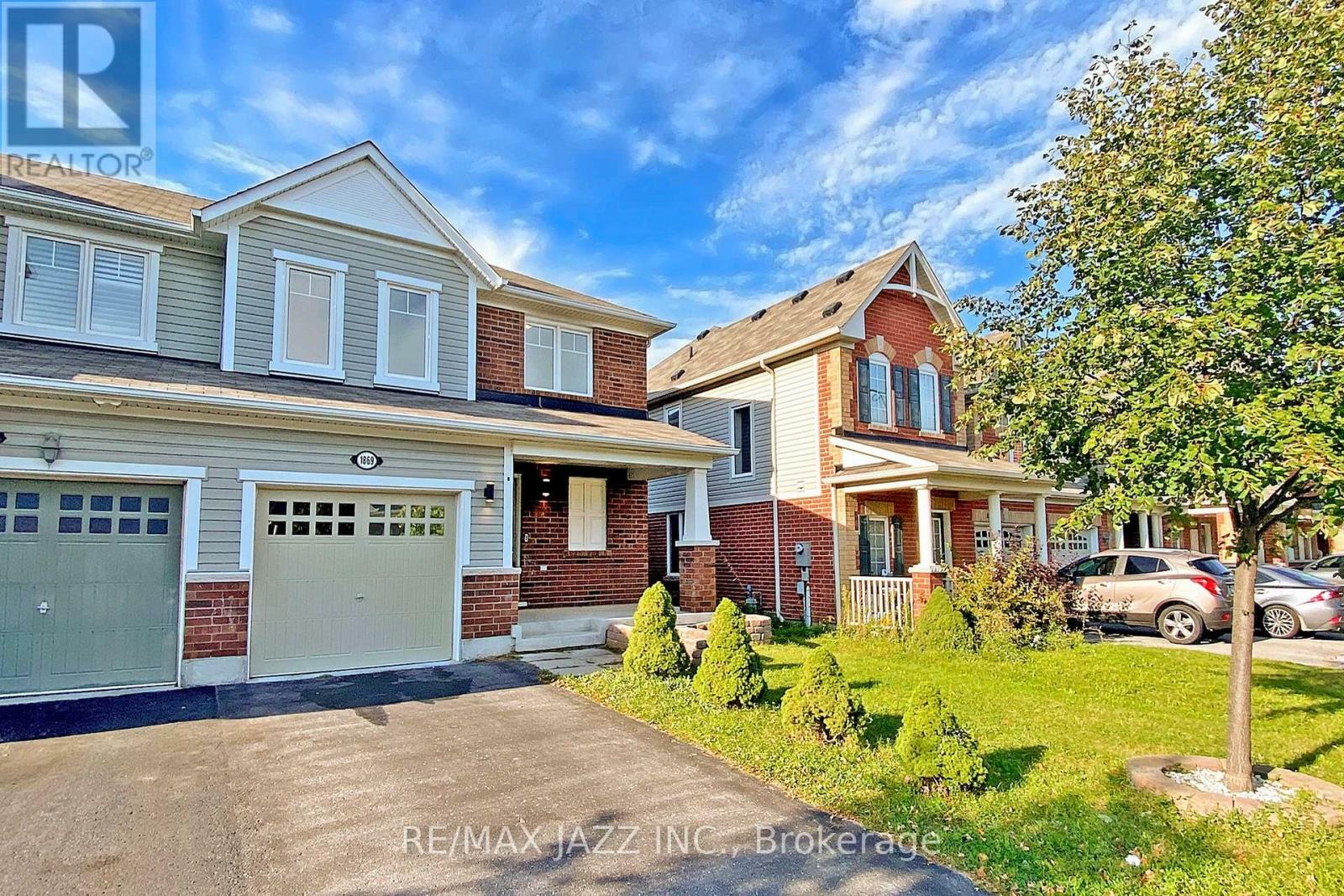 Property Photo:  1869 Liatris Drive  ON L1X 0A4 