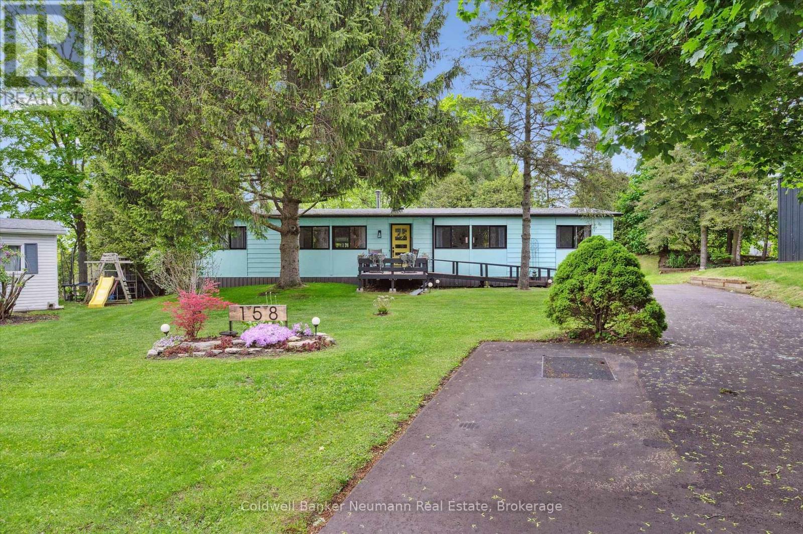 Property Photo: 1294 Concession 8W Road West 158 Maple ON N0B 2J0