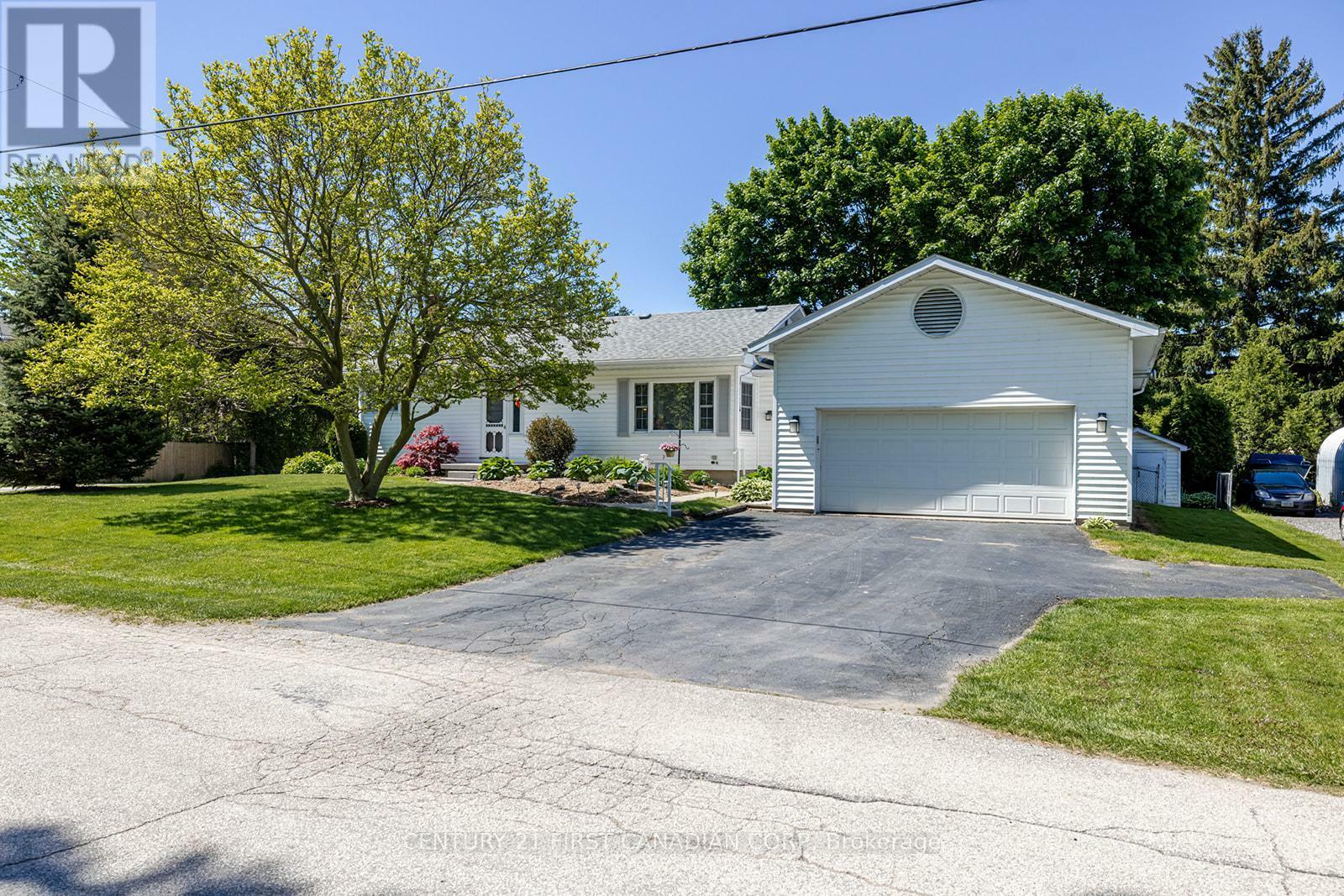 Property Photo: 226 Margaret Street ON N0L 1J0