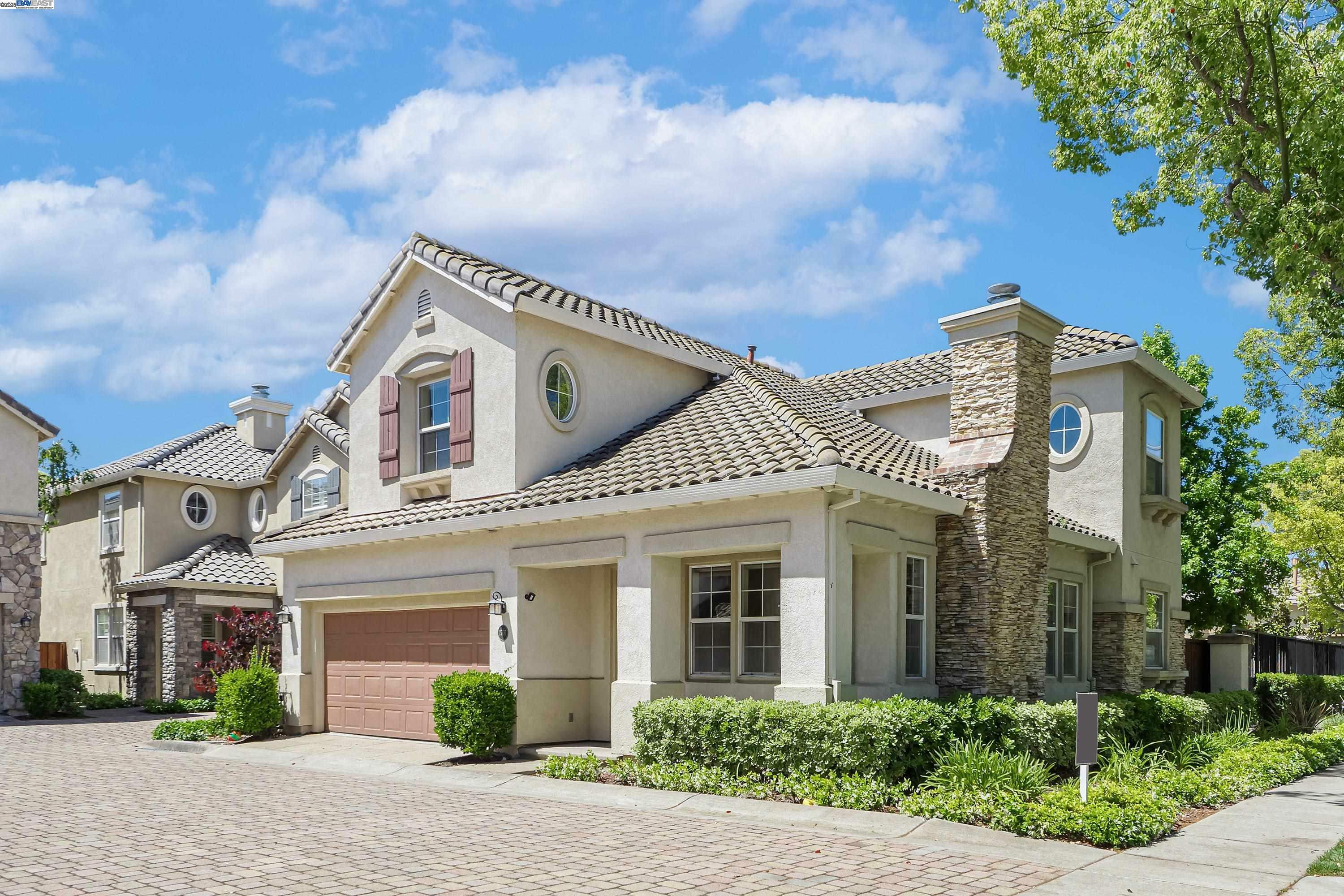 Property Photo: 2707 Alpina Ct CA 94588