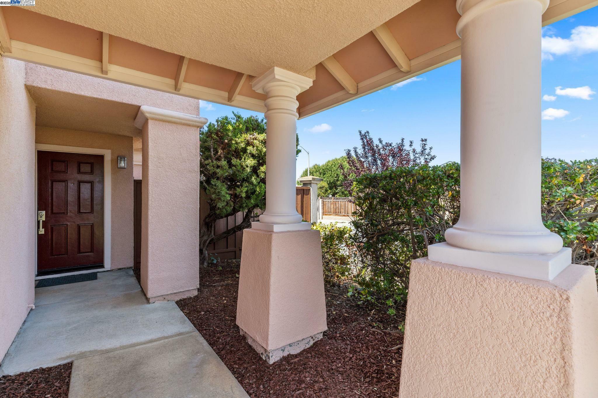 Property Photo: 8503 Mahogany Pl CA 94560