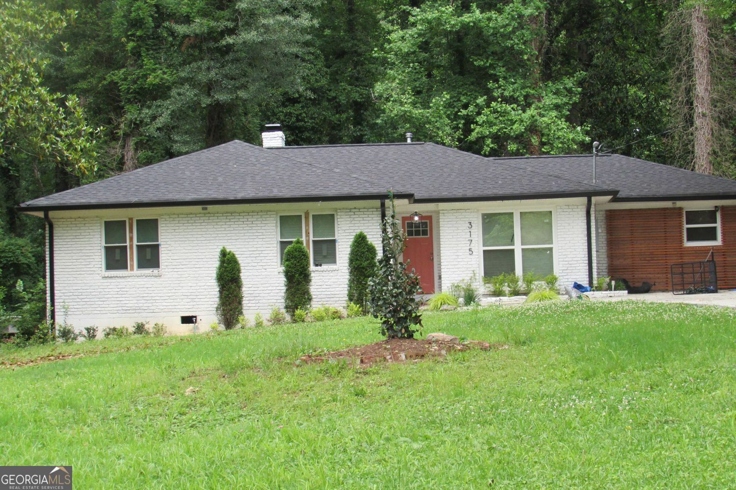 Property Photo: 3175 West Manor Circle SW GA 30311