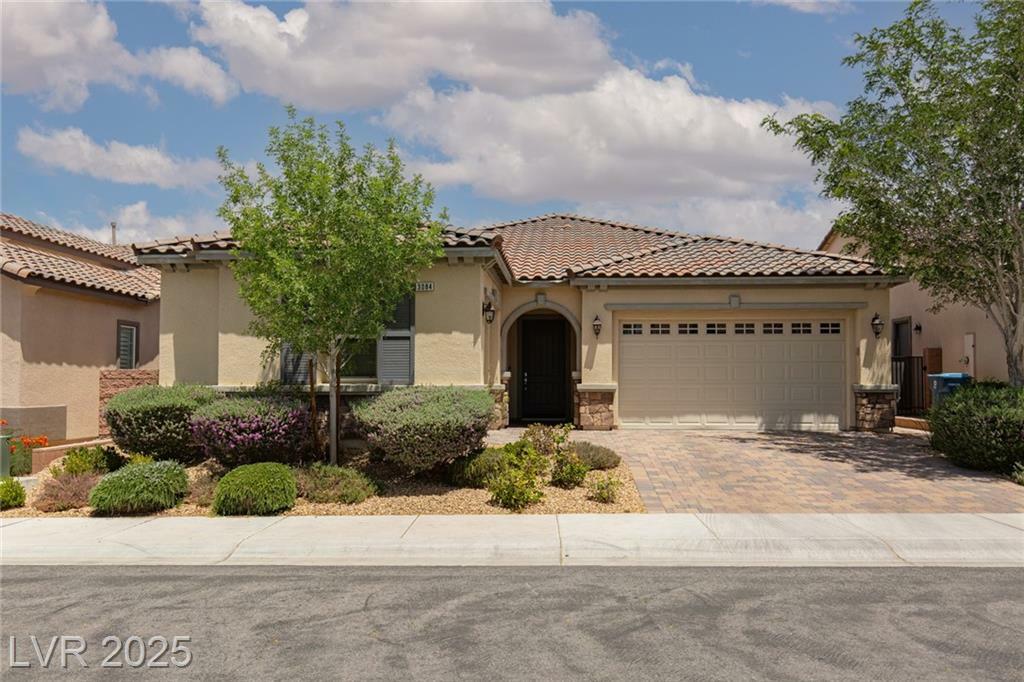 Property Photo: 3084 Porte La Paz Avenue NV 89044