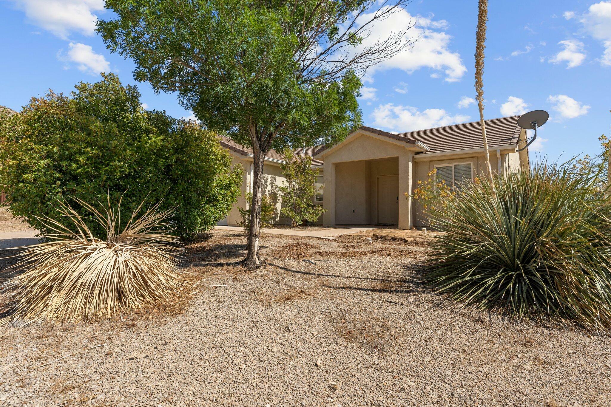 Property Photo: 154 E Cyndi Ln UT 84745