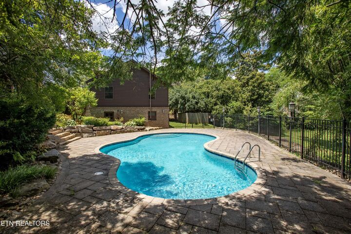 Property Photo: 3929 Glenfield Drive TN 37919
