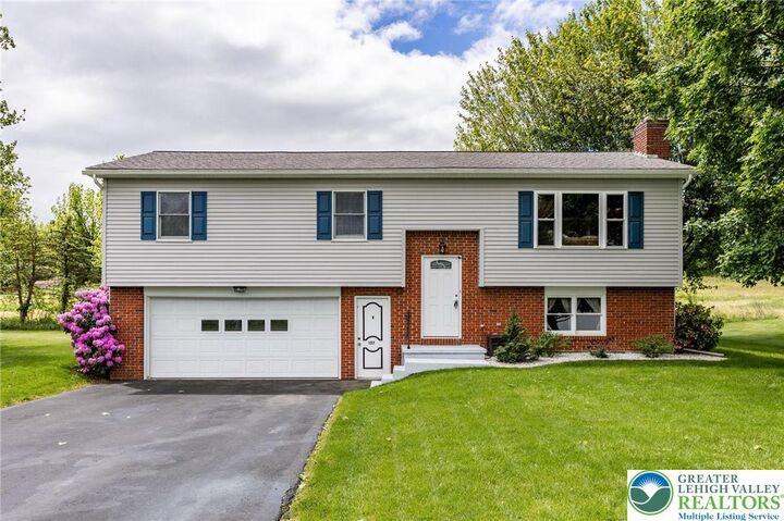 137 Fairview Dr  Other Pa Counties PA 17837 photo