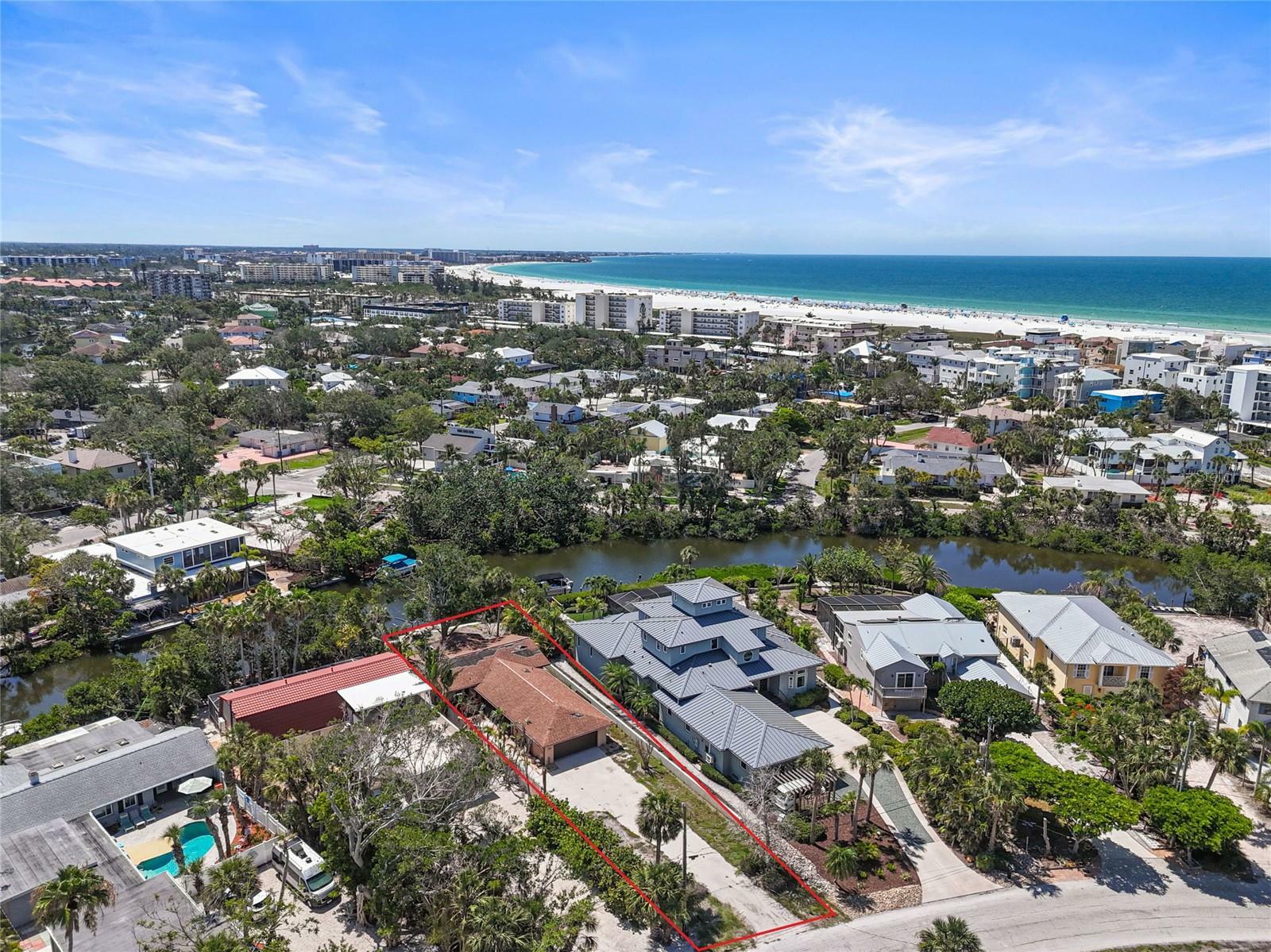 30 Island Circle  Sarasota FL 34242 photo