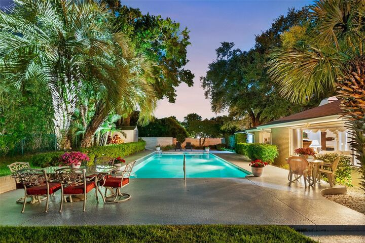 Property Photo:  2110 Reaney Road  FL 33803 
