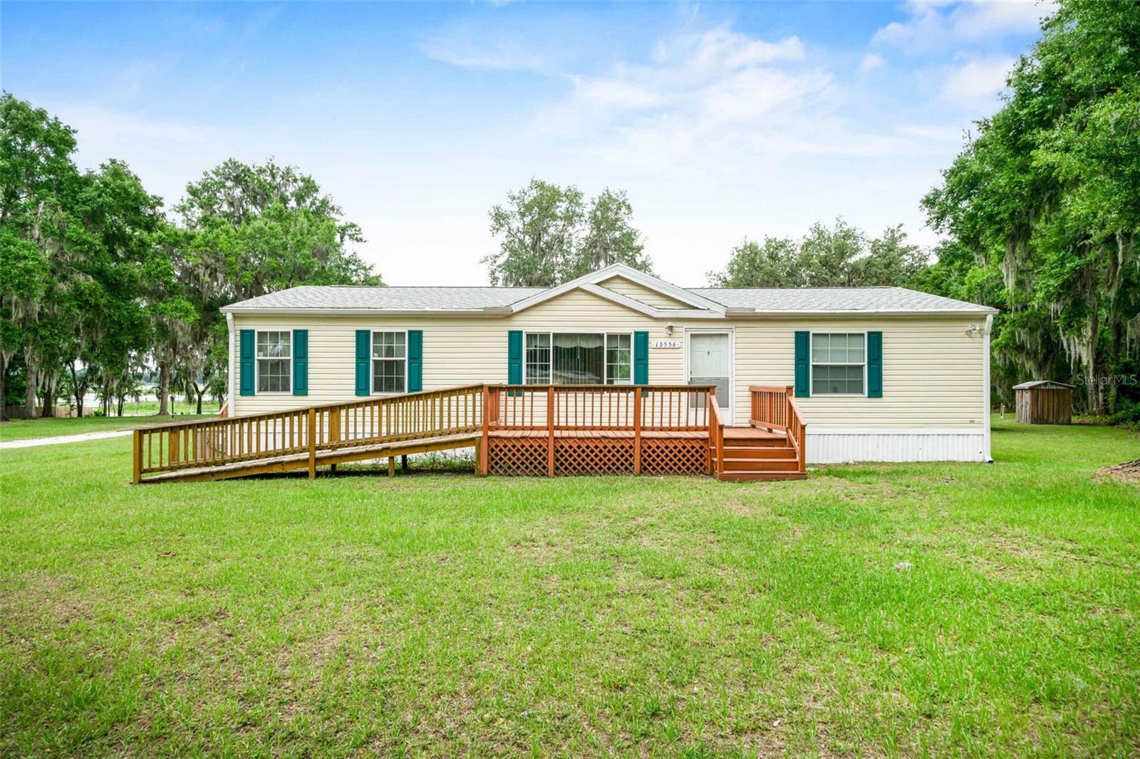 Property Photo: 13550 Highway 40 E FL 34431