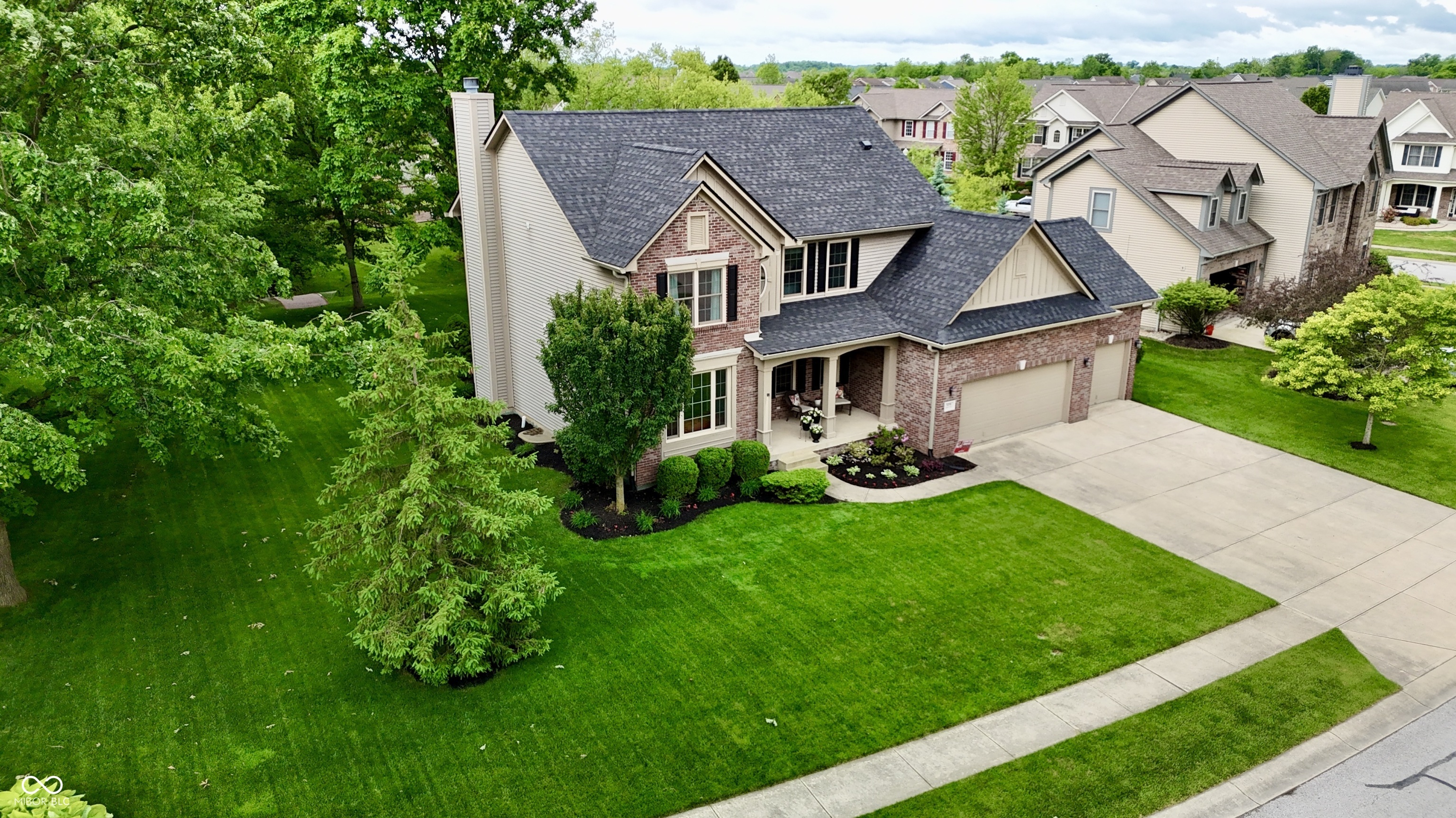 Property Photo: 3251 Amber Way IN 46106