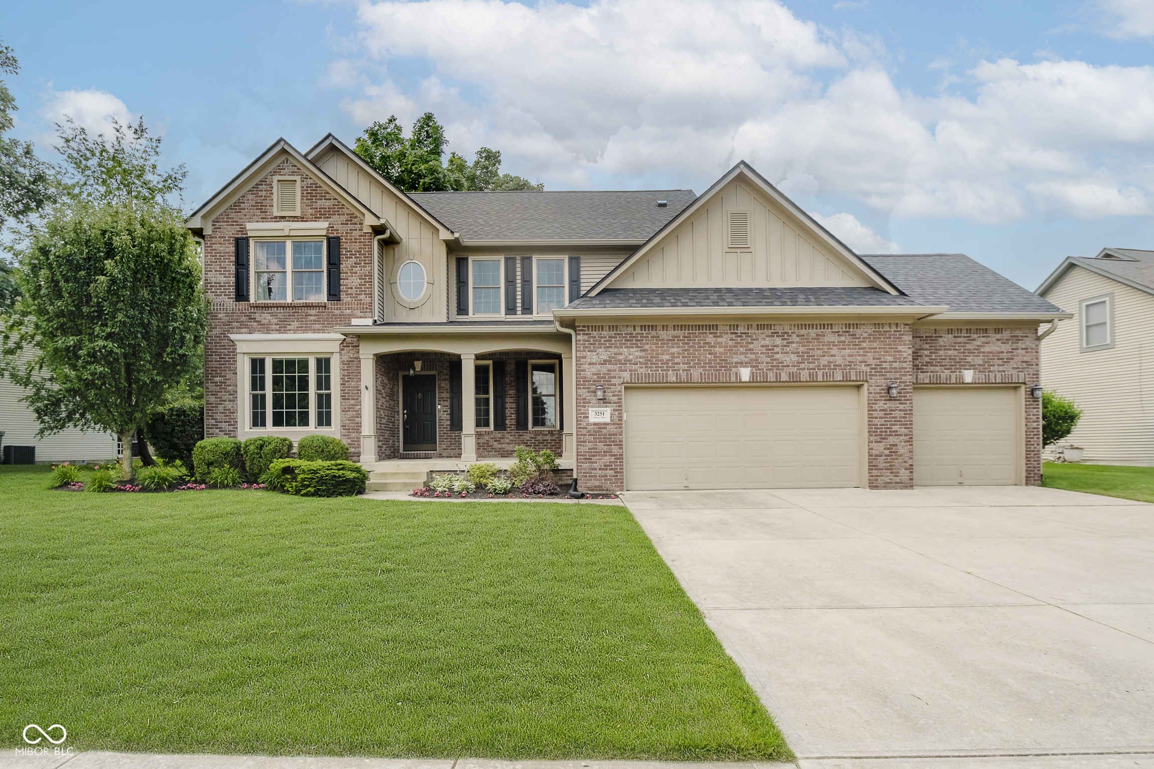 Property Photo: 3251 Amber Way IN 46106