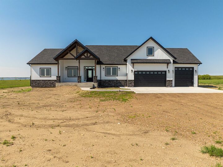 Property Photo:  1265 NW 42L Ave Pheasants Point Subdivision  ND 58540 