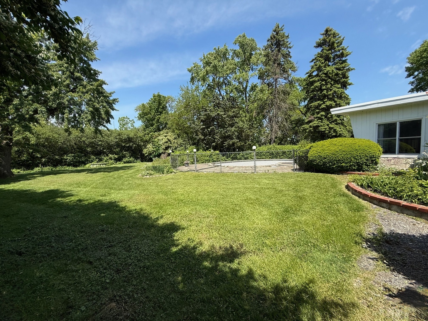 Property Photo: 6402 Pontiac Drive IL 60525