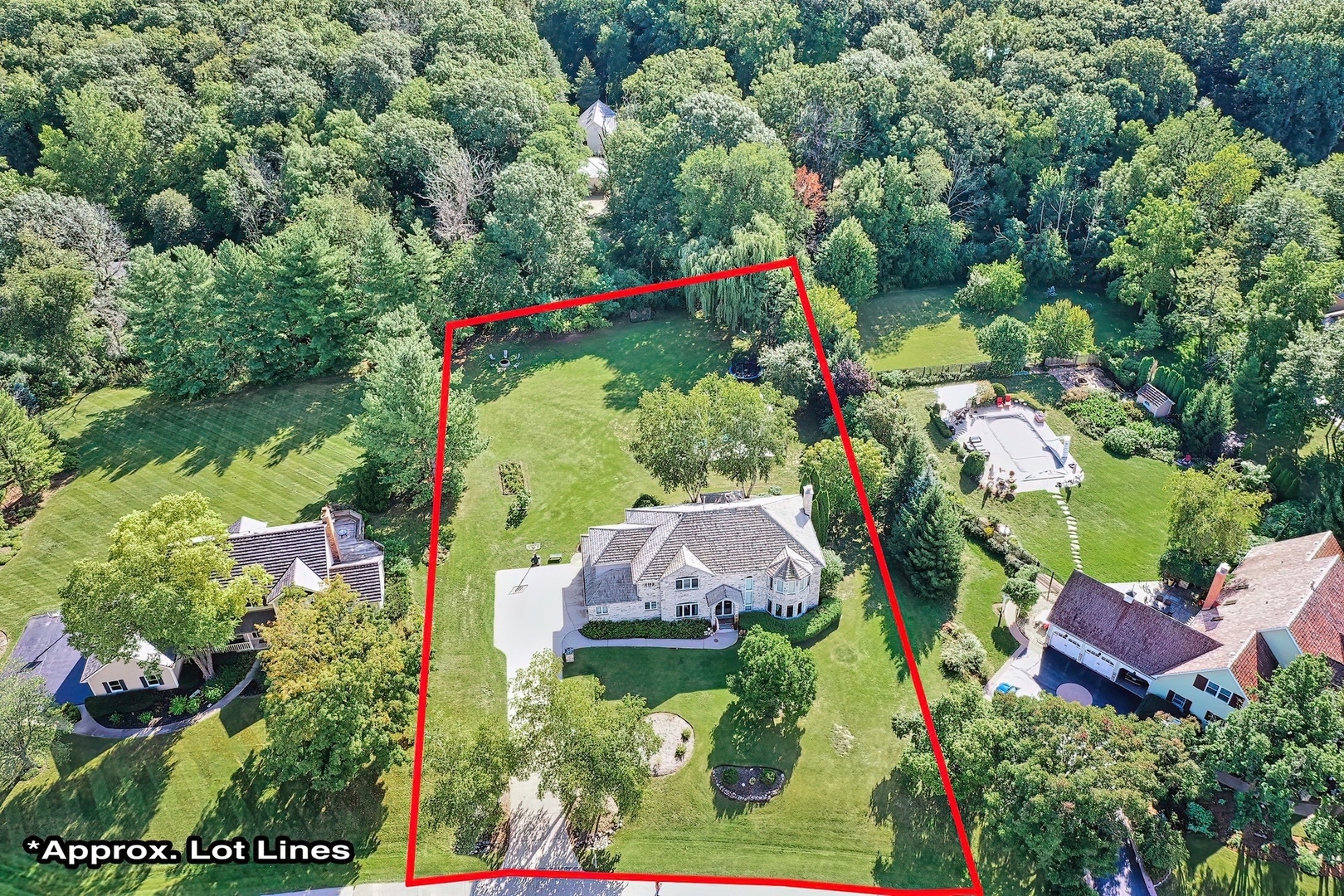 Property Photo: 1551 Daybreak Drive IL 60048